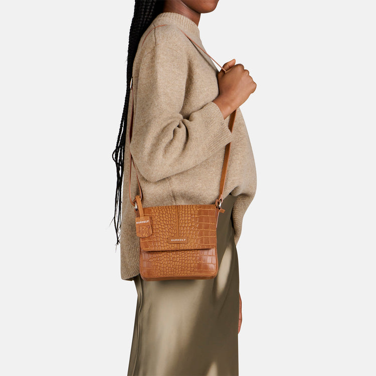 Cool Colbie Crossbody Bag