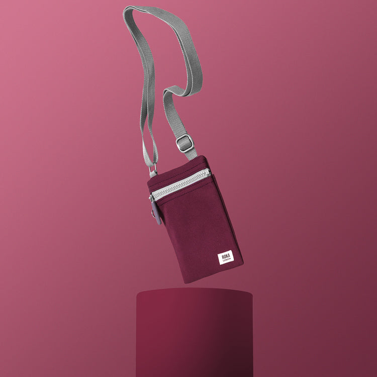 Chelsea Sling Pocket