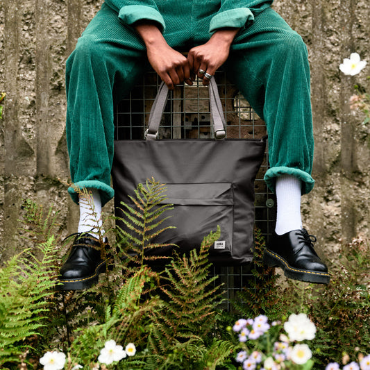 Trafalgar Shoulder Bag