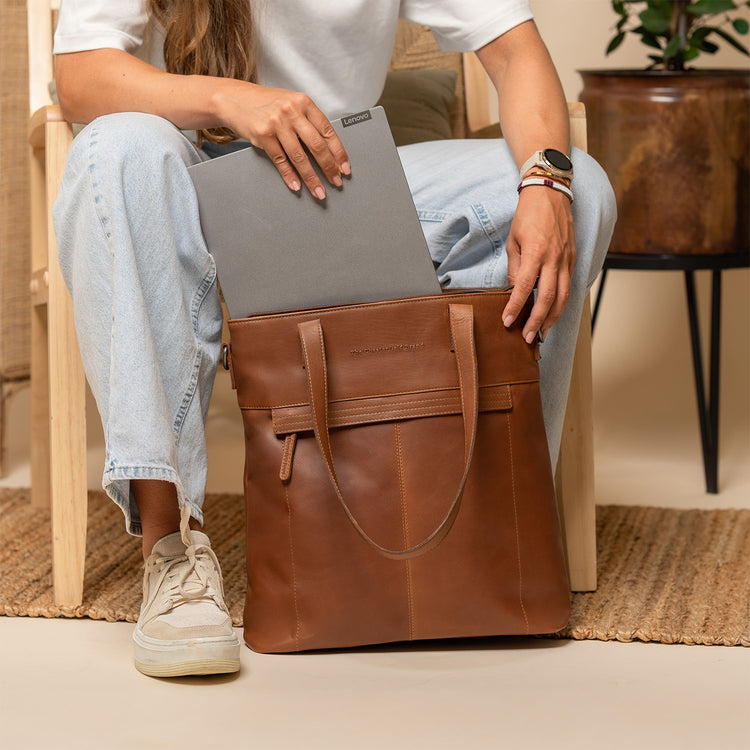 Nunavik Leather Shopper