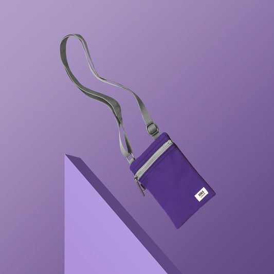 Chelsea Sling Pocket