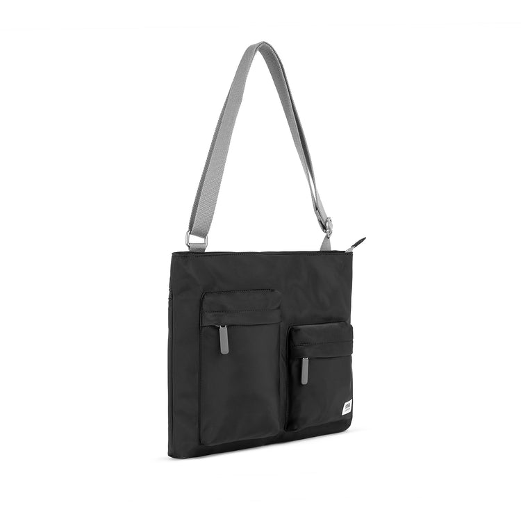 Moorgate Shoulder Bag 15"