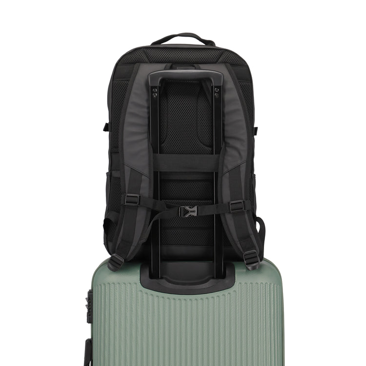 Basics Backpack 15.6"